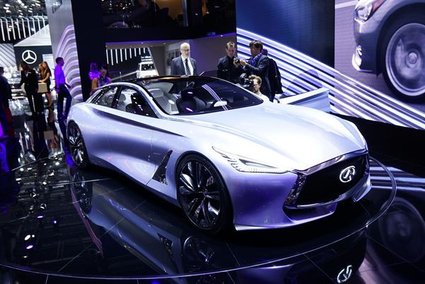 Le concept Q80 Inspiration adopte des proportions peu conventionnelles