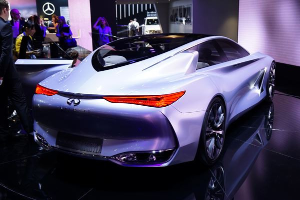 Le concept Q80 Inspiration adopte des proportions peu conventionnelles
