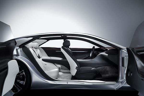 Le concept Q80 Inspiration adopte des proportions peu conventionnelles