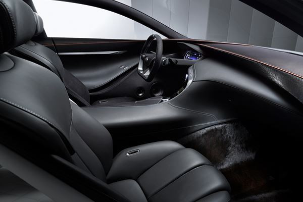 Le concept Q80 Inspiration adopte des proportions peu conventionnelles