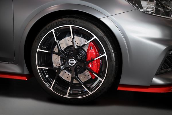 Le Nissan Pulsar Nismo Concept annonce un possible dérivé sportif de la Pulsar