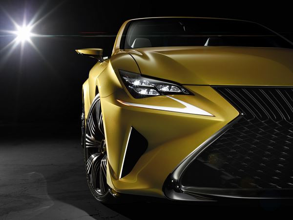 Le concept de GT ouverte et luxueuse LF-C2 explore le futur style Lexus