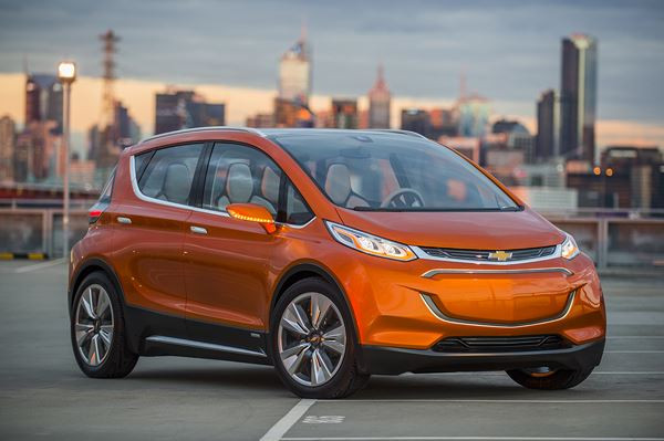 Le concept Chevrolet Bolt EV électrique vise une autonomie de 320 km