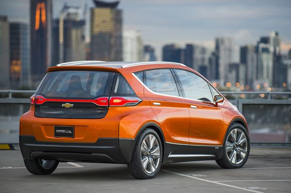 Le concept Chevrolet Bolt EV électrique vise une autonomie de 320 km