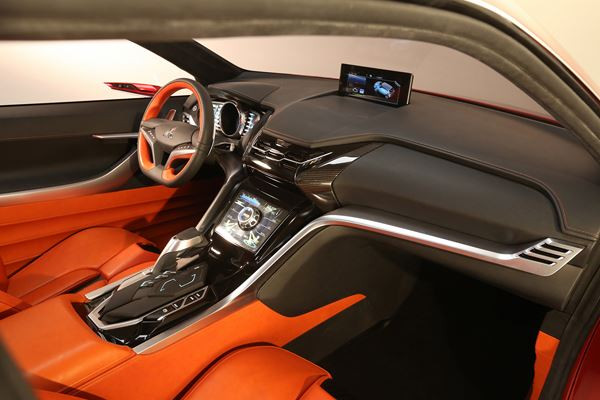 Le concept Mitsubishi XR-PHEV II préfigure un petit SUV hybride
