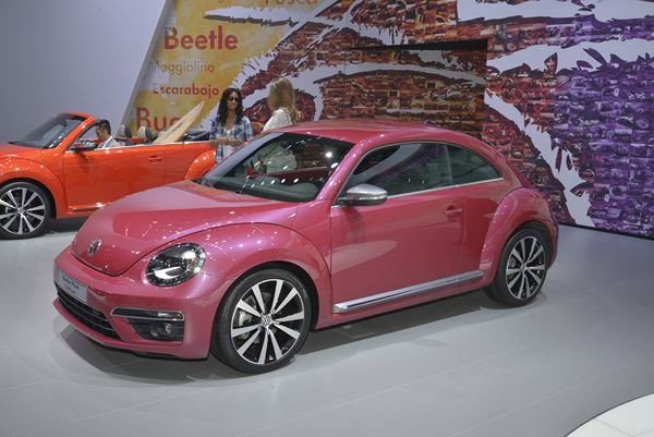 Le concept Volkswagen Beetle R-Line décline la sportivité automobile