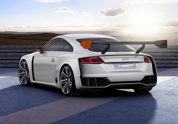 Le concept technologique Audi TT clubsport turbo impressionne par sa puissance