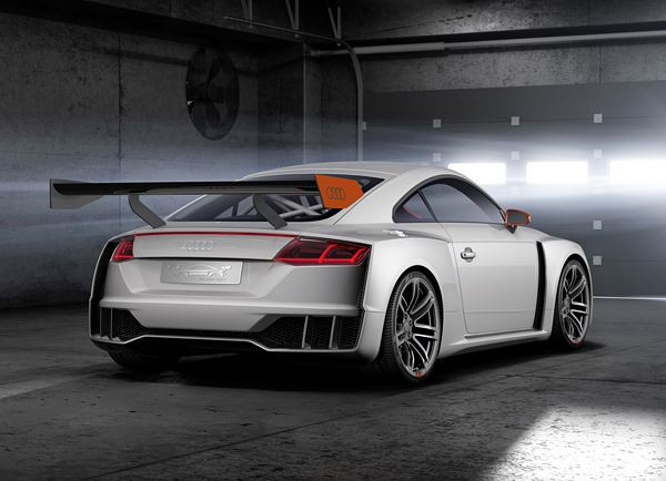 Le concept technologique Audi TT clubsport turbo impressionne par sa puissance