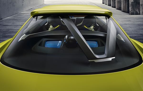 Un concept BMW 3.0 CSL Hommage inspiré par les coupés des années 1970