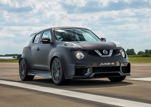 Le crossover supercar Nissan Juke-R 2.0 revient avec 600 ch