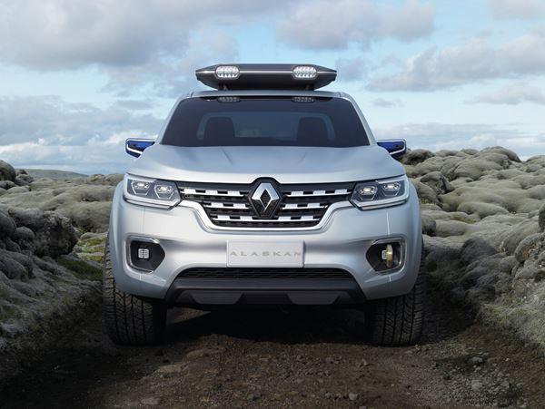 Le concept Renault Alaskan annonce le pick-up d’une tonne de charge utile