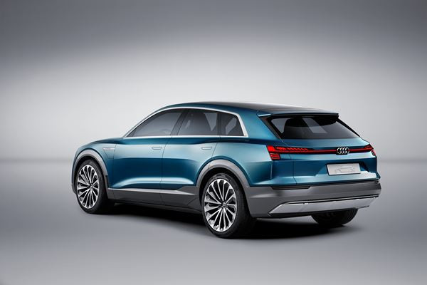 L’Audi e-tron quattro concept donne un aperçu du prochain SUV électrique