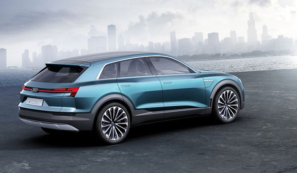 L’Audi e-tron quattro concept donne un aperçu du prochain SUV électrique