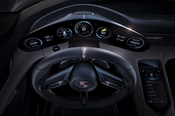 Porsche Mission E : un concept car 100% électrique de 600 ch