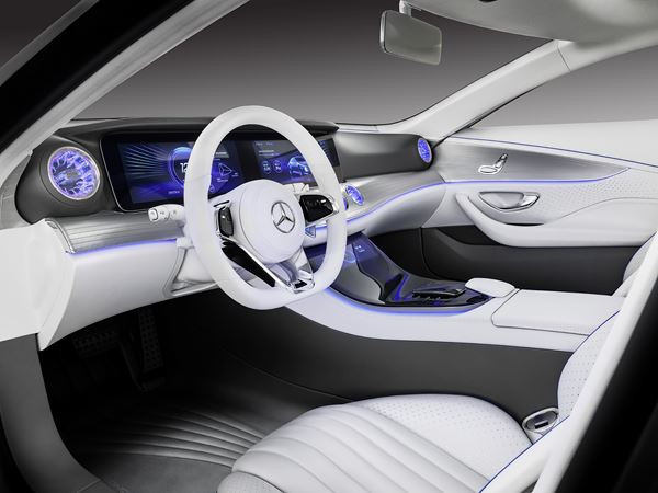 Le Mercedes « Concept IAA » optimise son mode aérodynamique