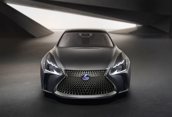 Le concept Lexus LF-FC préfigure la prochaine berline porte-drapeau Lexus