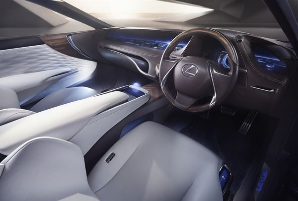 Le concept Lexus LF-FC préfigure la prochaine berline porte-drapeau Lexus