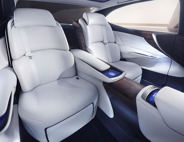 Le concept Lexus LF-FC préfigure la prochaine berline porte-drapeau Lexus