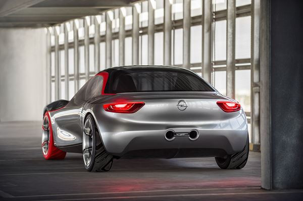 Opel GT Concept : un coupé sportif biplace à propulsion à moteur central avant