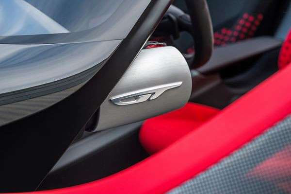 Opel GT Concept : un coupé sportif biplace à propulsion à moteur central avant