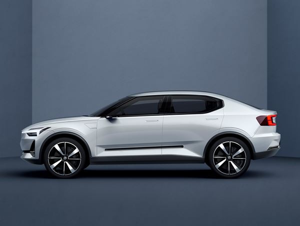Le concept car de berline compacte tricorps Volvo annonce la nouvelle S40
