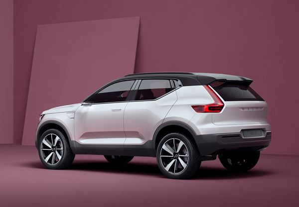 Le concept car de crossover compact Volvo annonce le prochain XC40