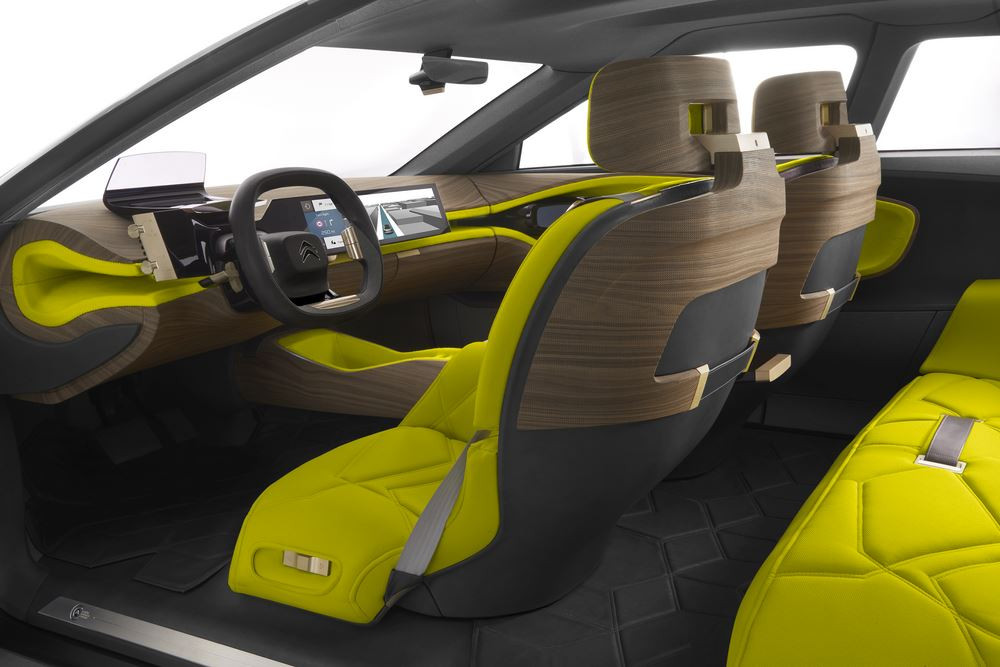 Le concept Citroën CXperience affiche une silhouette bicorps distinctive