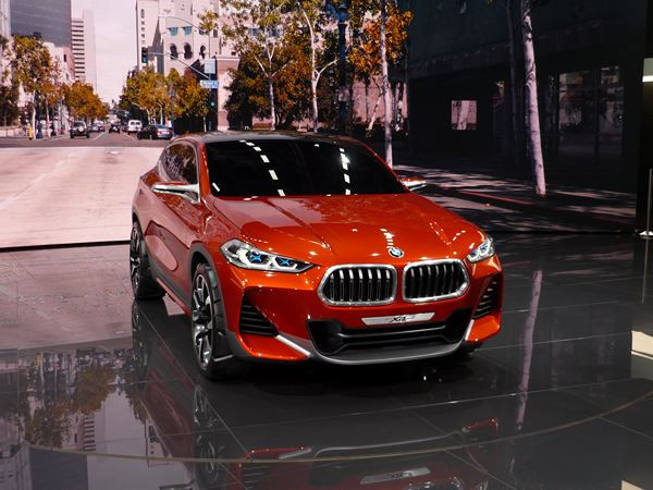 La BMW Concept X2 affiche une silhouette élancée