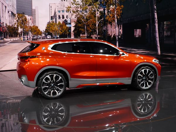 La BMW Concept X2 affiche une silhouette élancée