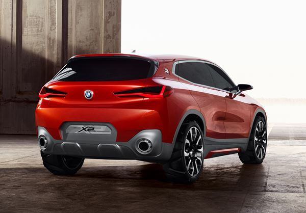 La BMW Concept X2 affiche une silhouette élancée