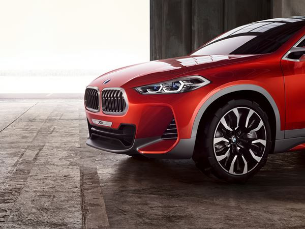 La BMW Concept X2 affiche une silhouette élancée