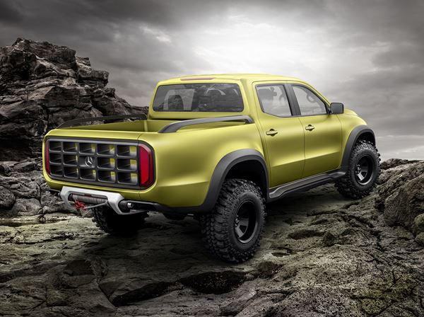 Le concept Mercedes X-Class powerful adventurer soigne ses aptitudes tout-terrain