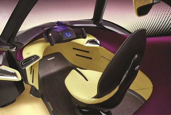 Le concept Toyota i-Tril illustre la mobilité urbaine en 2030 vue par Toyota