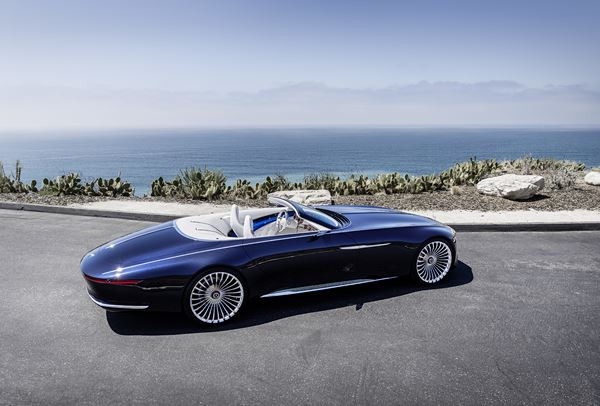 Le show car Vision Mercedes-Maybach 6 Cabriolet éclaire un avenir lointain