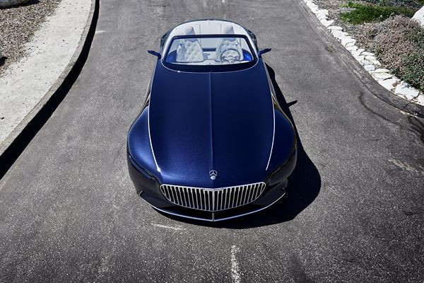 Le show car Vision Mercedes-Maybach 6 Cabriolet éclaire un avenir lointain
