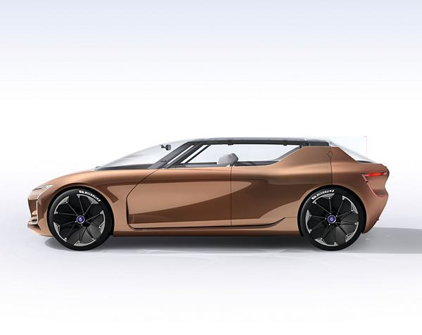 Le concept Renault Symbioz se connecte à son environnement