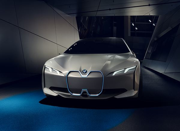 BMW i Vision Dynamics: un coupé quatre portes électrique dynamique