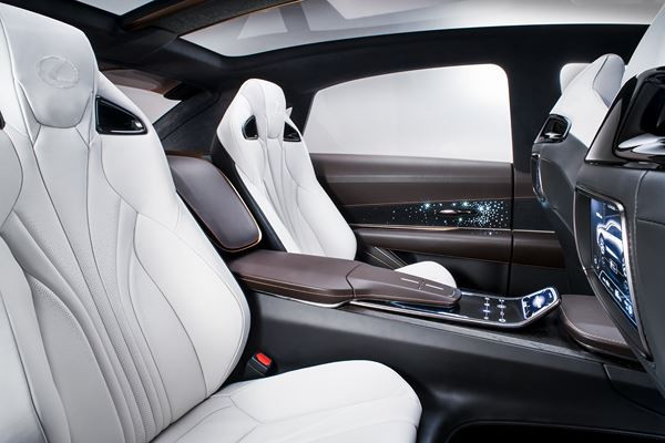 Le concept Lexus LF-1 Limitless préfigure un futur grand crossover luxueux