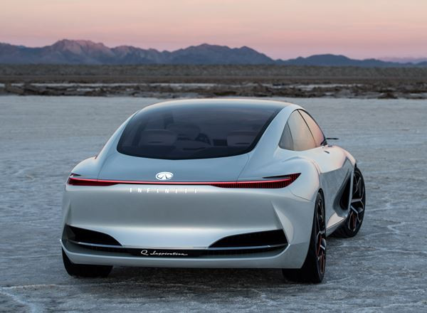 Le concept Infiniti Q Inspiration préfigure une nouvelle génération de berlines