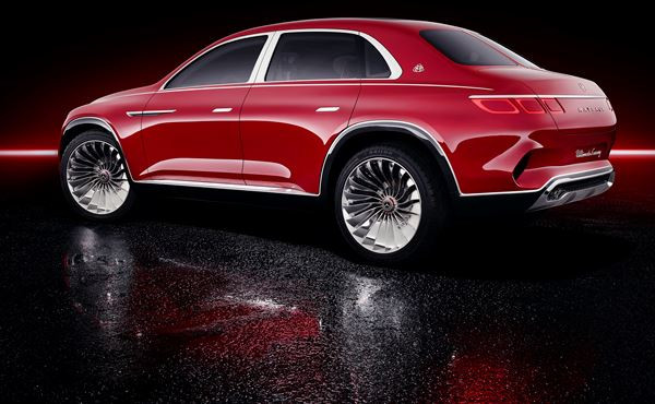 Mercedes-Maybach Vision Ultimate Luxury: à mi-chemin entre limousine et SUV