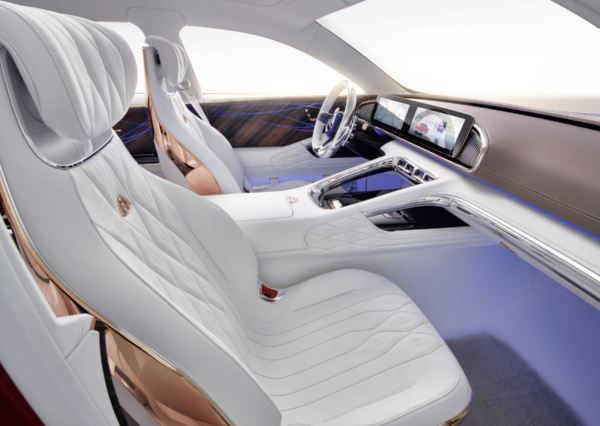 Mercedes-Maybach Vision Ultimate Luxury: à mi-chemin entre limousine et SUV