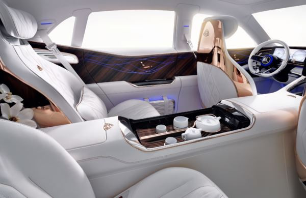 Mercedes-Maybach Vision Ultimate Luxury: à mi-chemin entre limousine et SUV