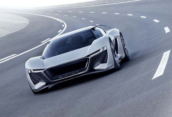 Le concept car Audi PB18 e-tron illustre une vision radicale de la supercar de demain