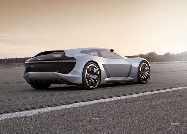 Le concept car Audi PB18 e-tron illustre une vision radicale de la supercar de demain
