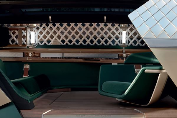 Renault EZ-Ultimo: un concept de robot-véhicule premium sans poste de conduite