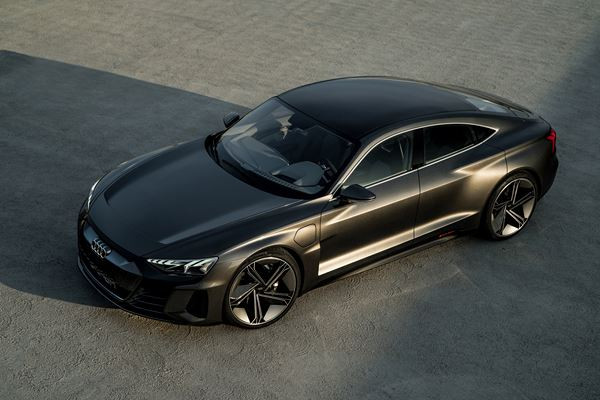 Audi e-tron GT concept: un coupé quatre portes Grand Tourisme électrique