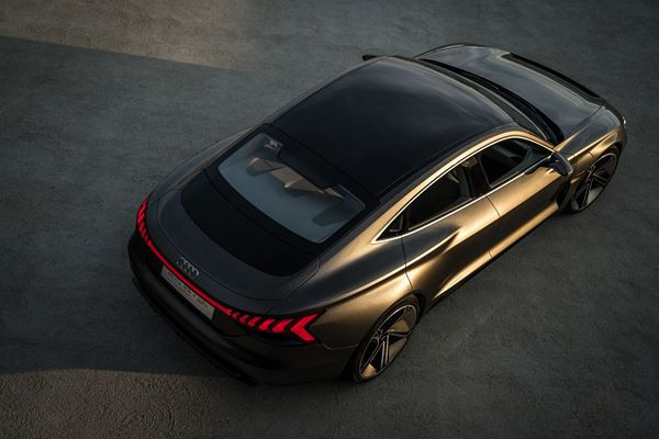 Audi e-tron GT concept: un coupé quatre portes Grand Tourisme électrique