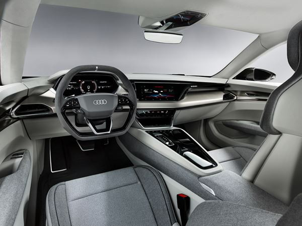 Audi e-tron GT concept: un coupé quatre portes Grand Tourisme électrique