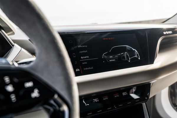 Audi e-tron GT concept: un coupé quatre portes Grand Tourisme électrique
