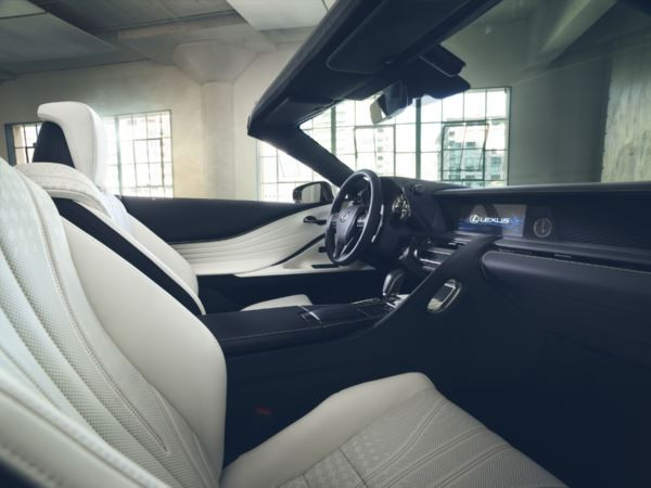 Le concept Lexus LC Cabriolet imagine une déclinaison cabriolet au porte-drapeau LC